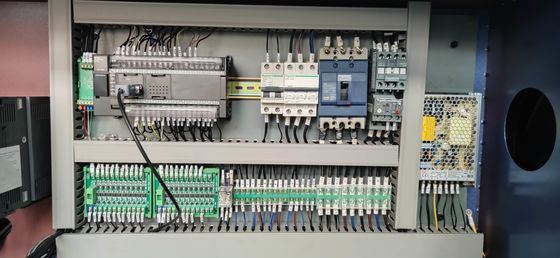 1เครื่องบิดท่อ 0.5 นิ้ว CNC อัตโนมัติ 2 เซอร์โวมอเตอร์ 2 อิเล็กทริกซ์ Axis Tube Bender