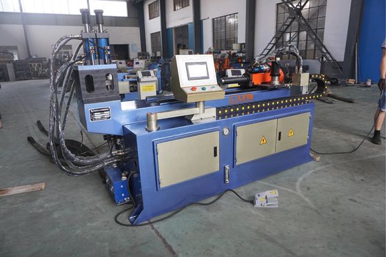 CK40CNC เครื่องเจาะหลุมท่อแม่นยําสูง CNC การเจาะแท่งอัตโนมัติ